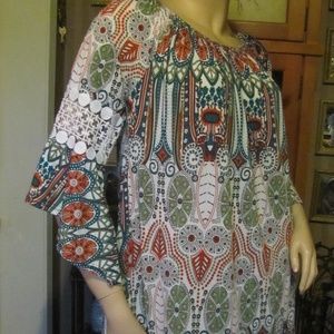 WinWin White Green & Orange Top size L-XL